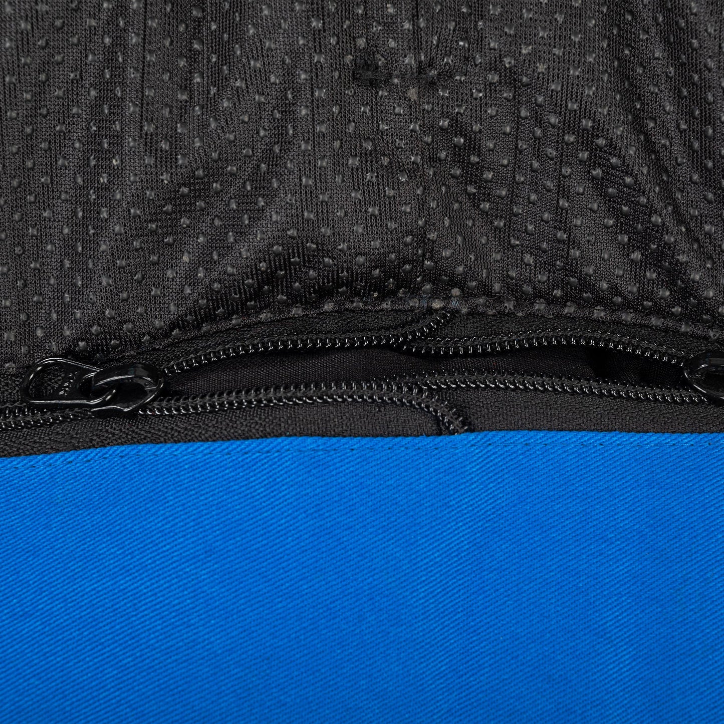 HUFT Classic Lounger Dog Bed - Blue & Turquoise - Heads Up For Tails